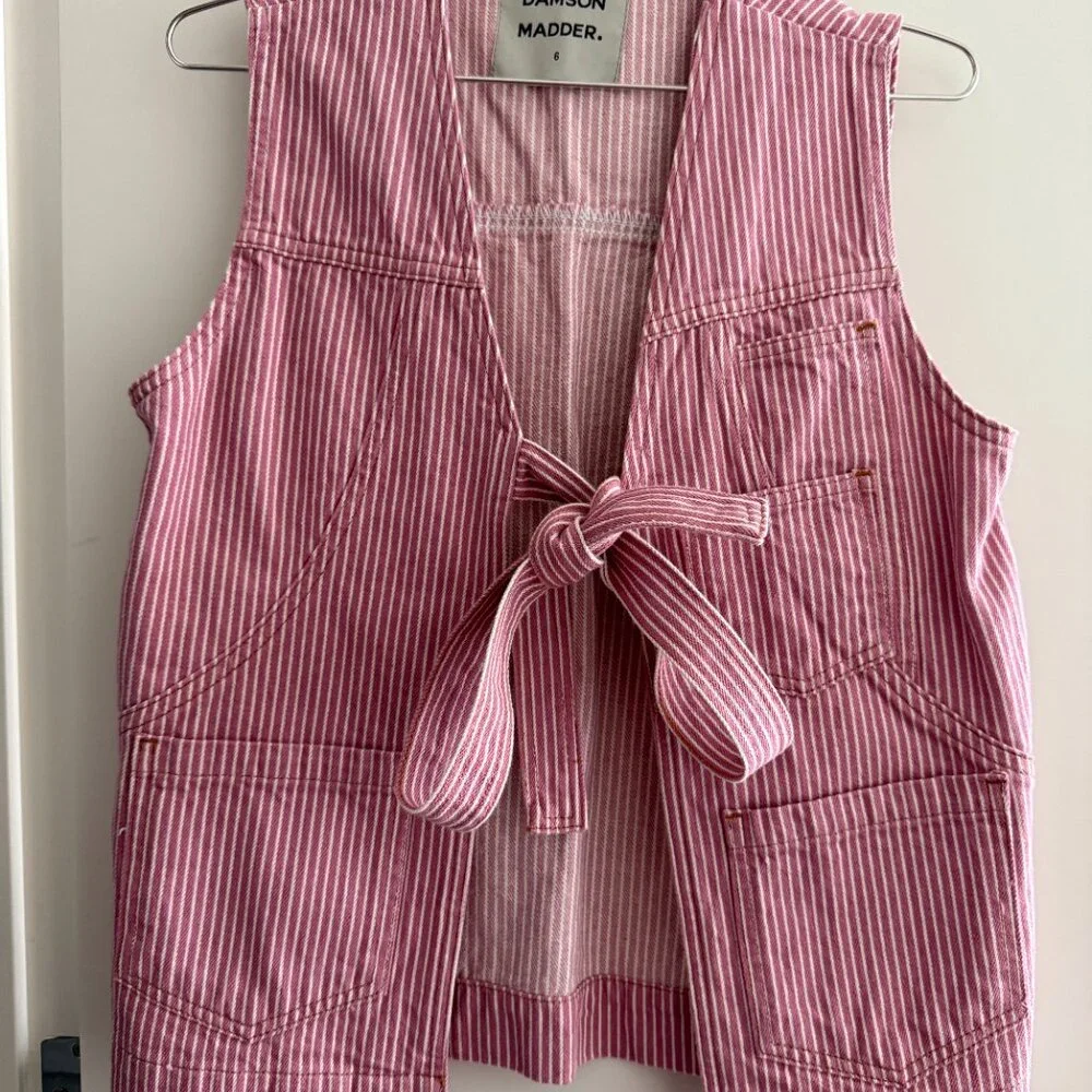 Damson Madder Dilly Gilet - Picture 7 of 10